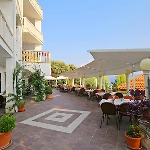 https://depadansa-hotel-lucija.hotelinzadar.com